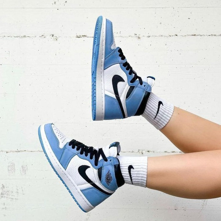 AIR JORDAN 1 high ‘UNIVERSITY BLUE’